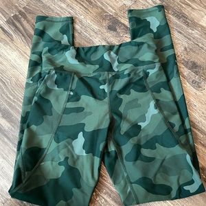 Camo leggings